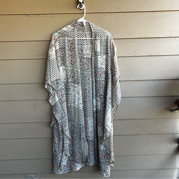 Boho Mixed Printed Kimono - Size M  Lightweight Summer Vacation Resortwear - Picture 1 of 6